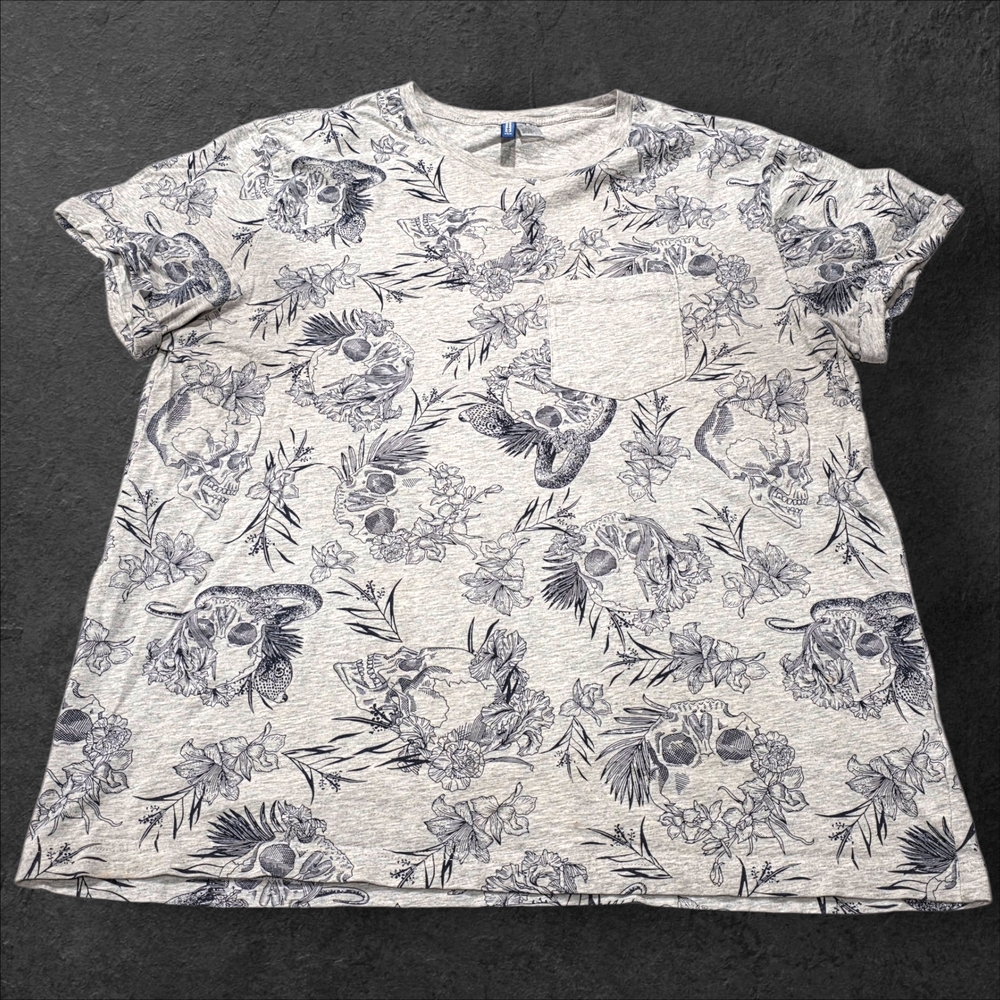 Mens Short Sleeve Skull T-Shirt Size XL- A71